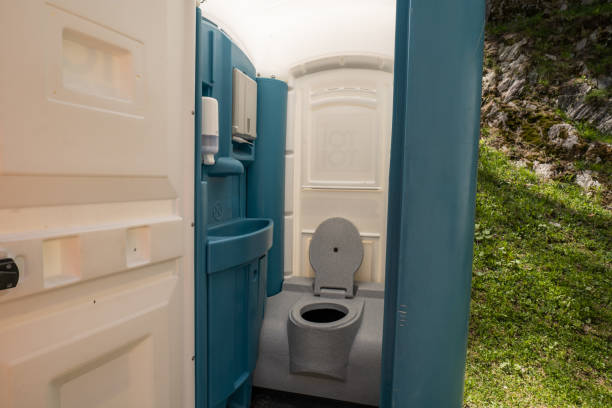 Portable restroom solutions in Makaha, HI